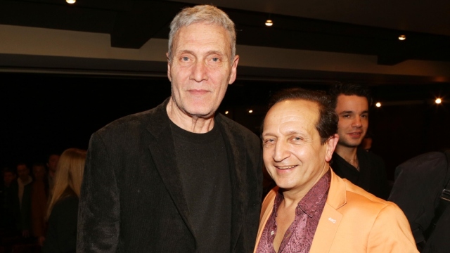 Το «αντίο» του Σπύρου Μπιμπίλα στον Αλμπέρτο Εσκενάζυ: Ένας από τους πιο ευγενικούς ανθρώπους που γνώρισα στο θέατρο