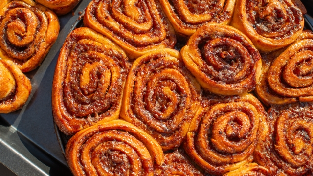 Η επιστήμη πίσω από τα τέλεια cinnamon rolls