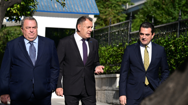 Στο Μαξίμου οι βουλευτές της ΝΔ – Κάλεσμα Μητσοτάκη για χαλαρή συζήτηση, με φόντο τις αντιδράσεις για το αγροτικό