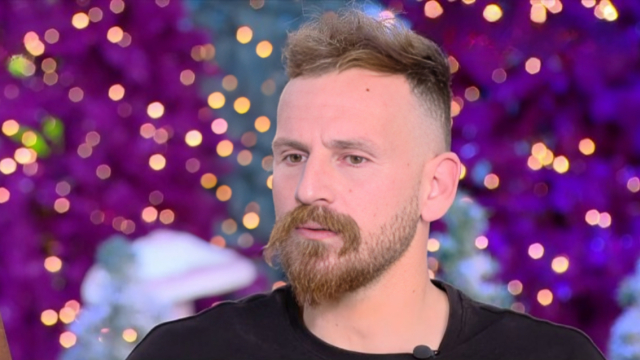 Φάρμα: Κατάλαβα πως ο πατέρας μου πέθανε και δεν μου το έλεγαν, δήλωσε ο νικητής του ριάλιτι, Δημήτρης Ζήκος
