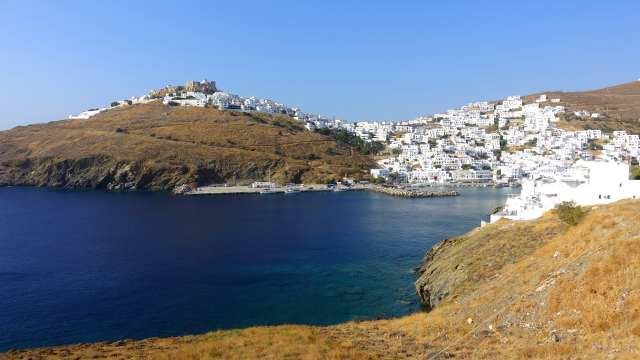 Αστυπάλαια, το νησί που αλλάζει το μοντέλο του τουρισμού στη Μεσόγειο
