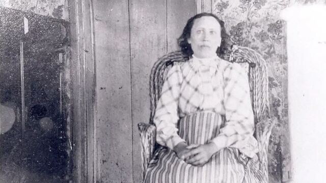 Η αλλόκοτη ιστορία της γυναίκας που έπεσε για ύπνο και ξύπνησε 32 χρόνια μετά
