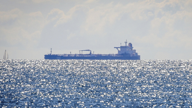 Ιράν: Οι Φρουροί της Επανάστασης κατάσχεσαν πετρελαιοφόρο δεξαμενόπλοιο για «λαθρεμπόριο καυσίμων»