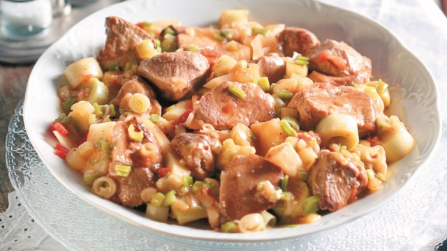 Τα πρασοσέλινα και τα φρικασέ της γιορτής – 23 συνταγές για χριστουγεννιάτικη ζεστασιά