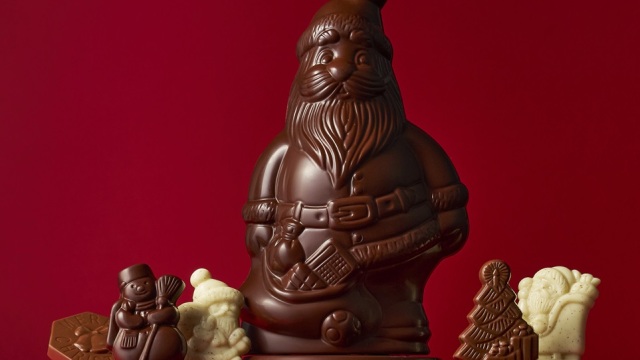 Η ζαχαροπλαστική πέρα από τη γεύση: Τα γλυκά του Δημήτρη Οικονομίδη