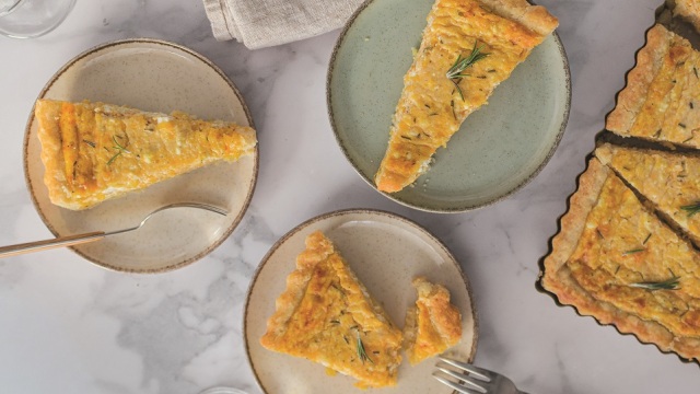 Τάρτα με κίτρινη κολοκύθα και ανθότυρο
