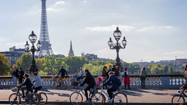 Τέλος τα ποδήλατα: H ευρωπαϊκή πρωτεύουσα που απαγορεύει τη χρήση τους σε πεζόδρομους