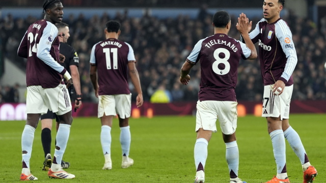 Το απίστευτο τρολάρισμα της Άστον Βίλα σε οπαδό της Μάντσεστερ Γιουνάιτεντ