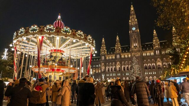 
10 τοπ προορισμοί για τις γιορτές σε Ελλάδα και Ευρώπη