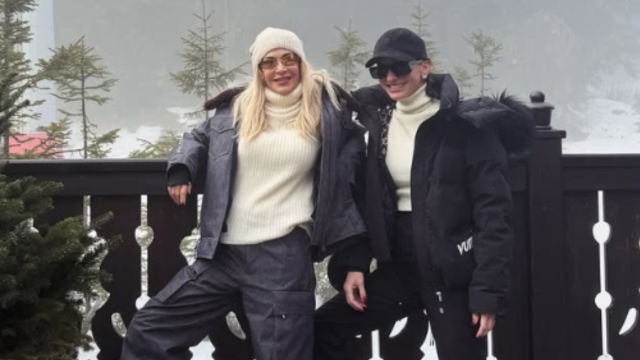 Άννα Βίσση: Χριστούγεννα στο Κουρσεβέλ με τα εγγόνια της