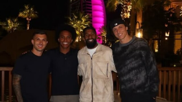 Λαμπερά Χριστούγεννα στο Ντουμπάι για Ροντινέι, Νταβίντ Λουίζ, Στρεφέτσα και Γουίλιαν, δείτε φωτογραφίες 