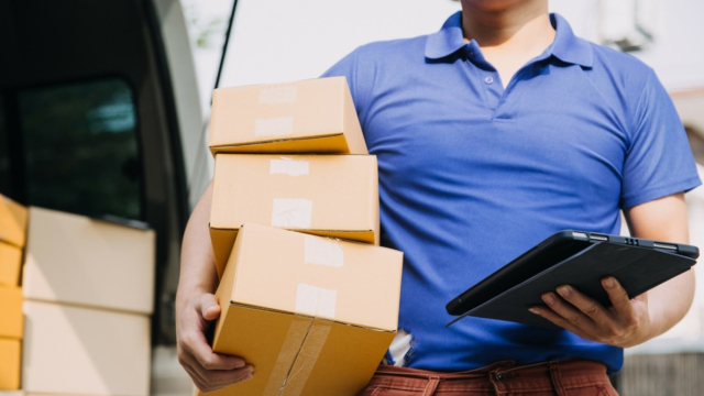 Το 85% των Ελλήνων ψωνίζει από ασιατικές πλατφόρμες: Αψηφούν τους κινδύνους, προτιμούν ρούχα, παπούτσια, ηλεκτρονικά και είδη για το σπίτι