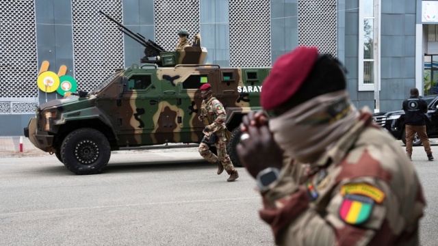 Εξουδετερώθηκε ομάδα ενόπλων παραμονή των προεδρικών εκλογών στη Γουινέα 