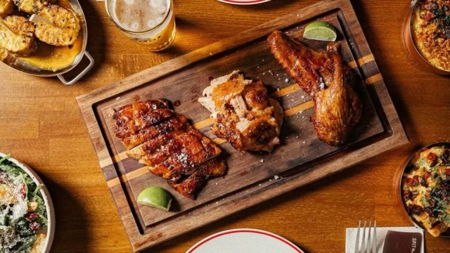 Spit Jack Golden Hall: Η rotisserie που ήρθε για να μείνει στο Μαρούσι