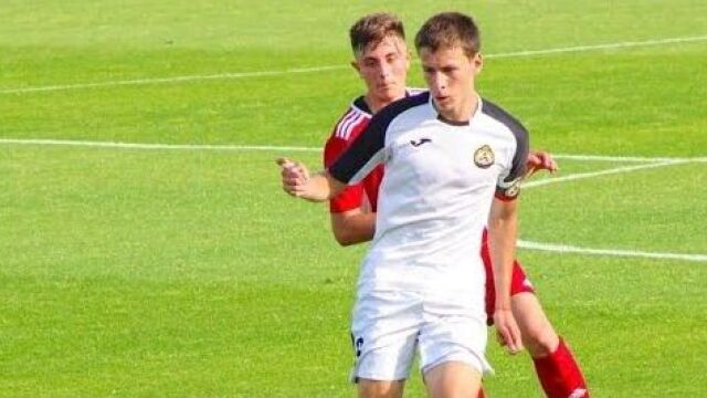 Πρόεδρος Σλάβια Σόφιας: «Πουλήσαμε τον Γκεοργκίεφ στην ΑΕΚ, θα υπογράψει τετραετές συμβόλαιο»
