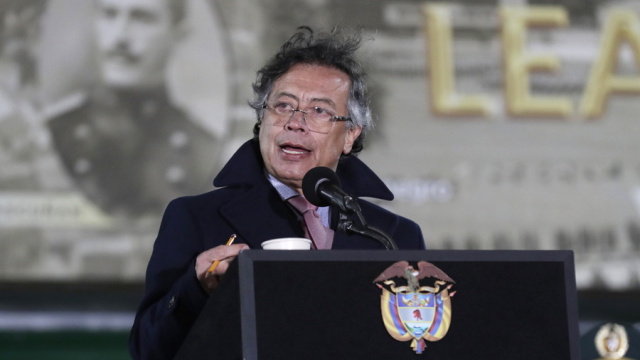 Η Κολομβία θα αυξήσει τον κατώτερο μισθό κατά σχεδόν 23% το 2026