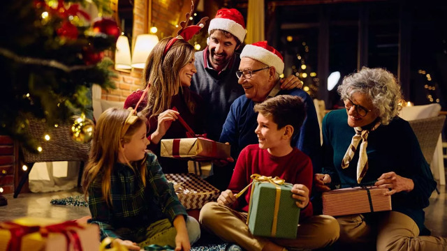 Καλές γιορτές με υγεία για όλη την οικογένεια!
