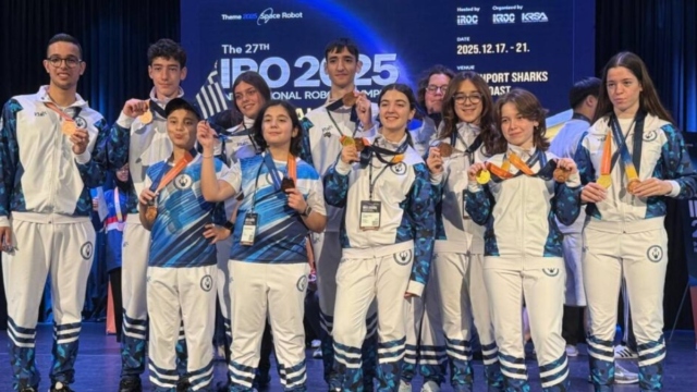 Η Ελλάδα στον πυρήνα της διεθνούς Αθλητικής Ρομποτικής: 3 Χρυσά, 3 Χάλκινα και 11 Τεχνικά Βραβεία στην IROC 2025