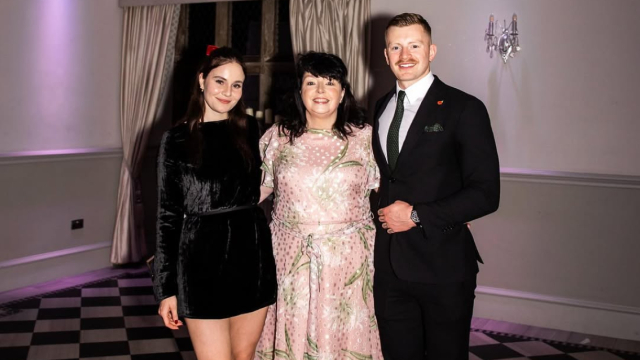 Συνεχίζεται το... σίριαλ με τον γάμο της κόρης του Γκόρντον Ράμσεϊ: Η μητέρα του γαμπρού το πήρε βαριά που δεν προσκλήθηκε, «έσπασε η καρδιά μου» λέει 