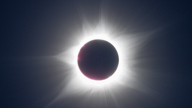 Το 2026 φέρνει την πρώτη ολική έκλειψη Ηλίου στην Ευρώπη μετά από 27 χρόνια και άλλα σημαντικά αστρονομικά γεγονότα