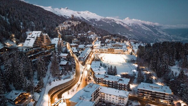 Κραν Μοντανά: Το δημοφιλές θέρετρο των 10.500 κατοίκων με τη μακρά ιστορία προσέλκυσης διασημοτήτων 