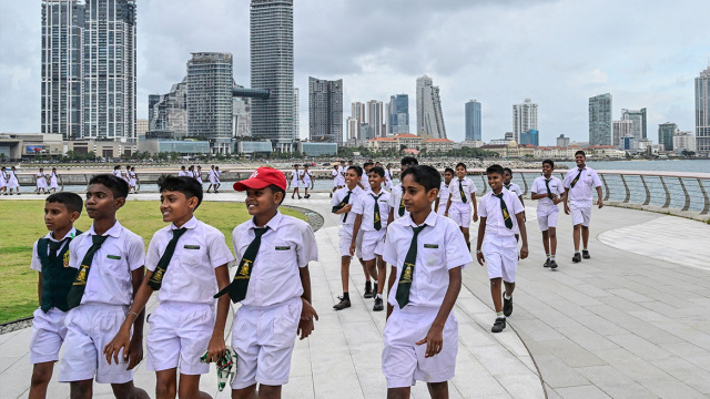 Σκάνδαλο στα σχολεία της Σρι Λάνκα: Yπερσύνδεσμος σε πρόγραμμα αγγλικών οδηγούσε μαθητές σε ιστότοπο γνωριμιών για άνδρες