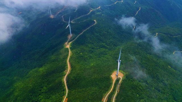 Ο πιο τρομακτικός δρόμος της Κίνας: Ο «Δρόμος-Λεπίδα» πάνω σε στενή ορεινή κορυφογραμμή (vid)