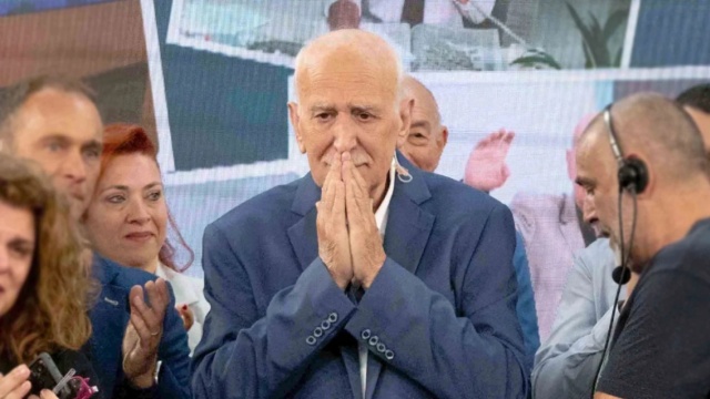 Τα τελευταία λόγια του Γιώργου Παπαδάκη στο «Καλημέρα Ελλάδα»: Ευχαριστώ που με κάνατε άνθρωπο της διπλανής πόρτας είχε πει, δακρυσμένος