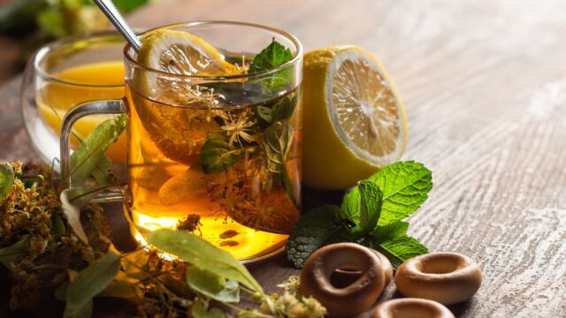 Ζεστά ροφήματα για το κρύωμα και την παγωνιά