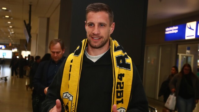 ΑΕΚ: Έφτασε στην Αθήνα ο Βάργκα, στην τελική ευθεία η ολοκλήρωση της μεταγραφής στην Ένωση 