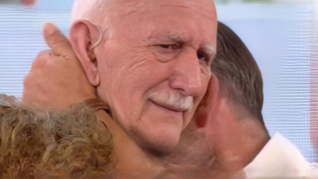 Γιώργος Παπαδάκης: Η τελευταία μας αγκαλιά γαμώτο ήταν επαγγελματική, γράφει ο ανιψιός και επί χρόνια συνεργάτης του
