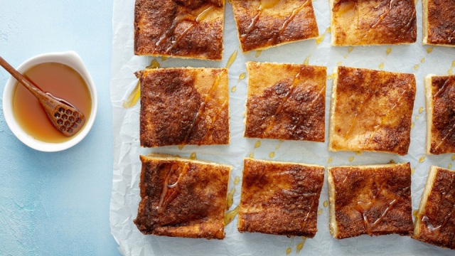 Μελόπιτα και αναρόπιτα: Πώς φτιάχνονται οι δύο αξεπέραστες πίτες
