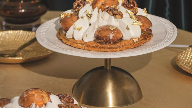 Επιδόρπια: 5 εντυπωσιακές δημιουργίες της Νάντιας Μακρυγιάννη για ένα γλυκό 2026