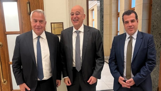 Πηγαδάκι Δένδια, Πλεύρη, Bορίδη στη Βουλή: Η ατάκα του υπουργού Mετανάστευσης για τη Μελόνι