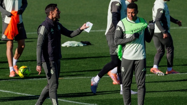 Το αντίο του Εμπαπέ στον Τσάμπι Αλόνσο: «Θα σε θυμάμαι ως έναν προπονητή που ξέρει πολλά για το ποδόσφαιρο»
