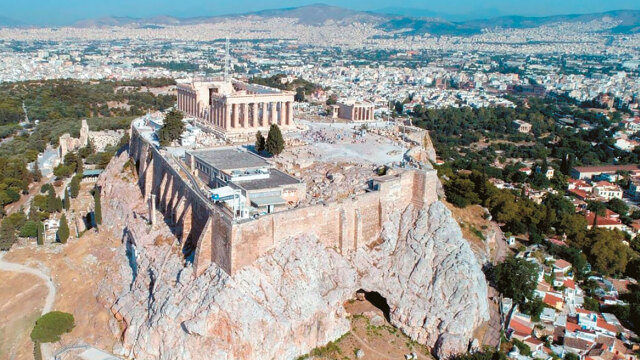 Ανοίγει ξανά το παλαιό μουσείο της Ακρόπολης μαζί με κλειστές περιοχές, διαδρομές και μνημεία του Ιερού Βράχου