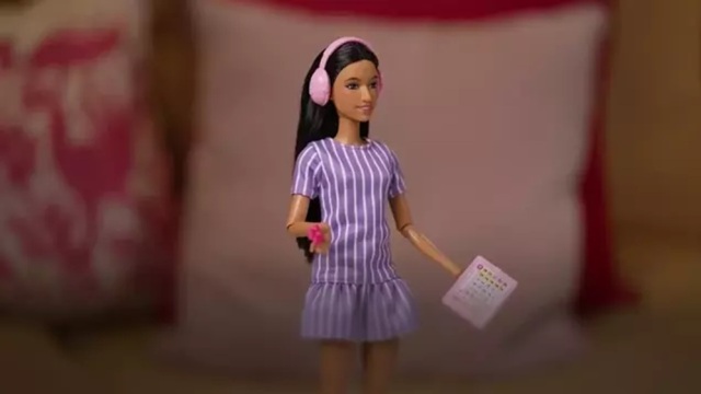 Η Mattel κυκλοφόρησε την πρώτη Barbie με αυτισμό, δείτε βίντεο 
