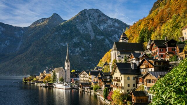 
Hallstatt: Ένα παραλίμνιο χωριό της Αυστρίας με κινηματογραφική ομορφιά