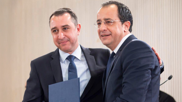 Παραιτήθηκε ο Χαράλαμπος Χαραλάμπους από διευθυντής του γραφείου του Χριστοδουλίδη μετά το βίντεο με τις μίζες
