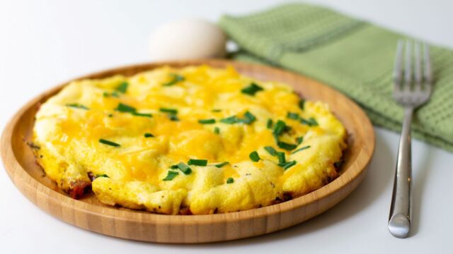 Να φτιάξουμε μια ομελέτα; 30 διαφορετικές εκδοχές και πώς θα βγουν έξτρα αφράτες