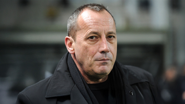 Δολοφόνησαν εν ψυχρώ αυτονομιστή της Κορσικής και πρώην πρόεδρο της Αζαξιό στην κηδεία της μητέρας του