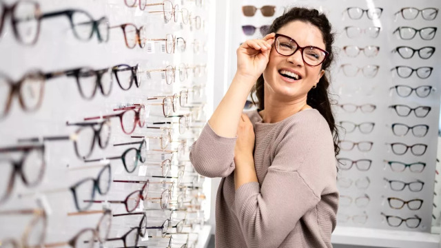 Έρχονται «έξυπνα» γυαλιά που εστιάζουν μόνα τους – Πώς αλλάζουν την όρασή μας
