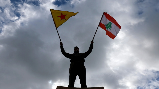 Διαδηλώσεις Κούρδων στα βορειοανατολικά της Συρίας, για τις αιματηρές συγκρούσεις στο Χαλέπι