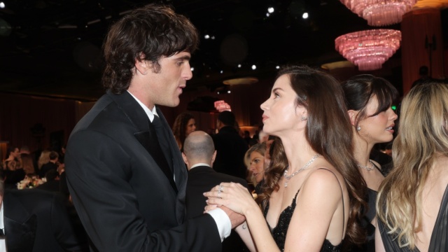 Άνα ντε Άρμας και Τζέικομπ Ελόρντι ήρθαν πολύ κοντά στις Χρυσές Σφαίρες, δείτε φωτογραφίες