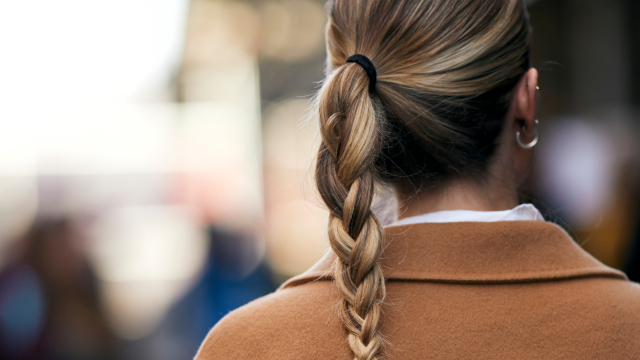 Balayage vs Ανταύγειες: Ποια τεχνική βαφής μαλλιών είναι ιδανική για εσάς;
