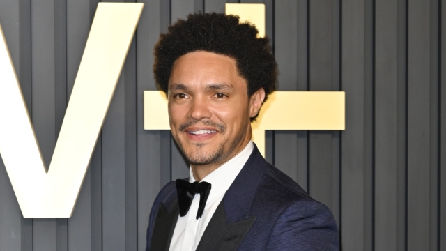  Ο Τρέβορ Νόα αποχαιρετά τα Grammy από τη θέση του παρουσιαστή
