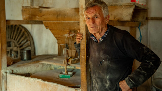 Αποστολή στην Ευρυτανία: Ο μυλωνάς στη Φραγκίστα και ιστορίες καθημερινότητας σε έναν αυθεντικό τόπο 