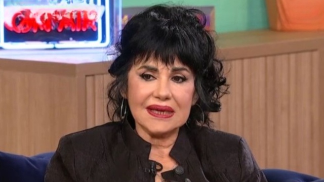 Ζανέτ Καπούγια για Χούλιο Ιγκλέσιας: Δεν μου έκαναν εντύπωση οι καταγγελίες, είχα αρνηθεί να κάνω πρόβα μαζί του σε ξενοδοχείο
