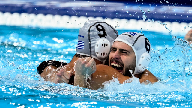 Ελλάδα - Κροατία 11-10: Αλύγιστη και με παίκτη λιγότερο και φουλ για μετάλλιο στο Βελιγράδι