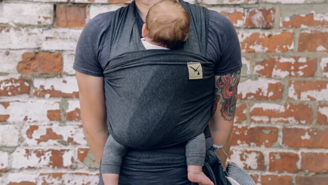 «Πήρα 8μηνη άδεια πατρότητας και άλλαξε τη σχέση με τα παιδιά μου»: Ένας πατέρας για την απόφαση που πολλοί αμφισβήτησαν